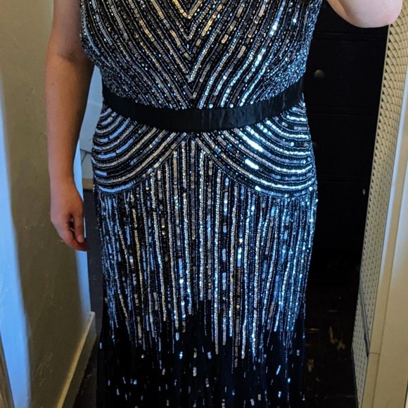 Adrianna Papell Cap Sleeve Gown - 14W - Picture 6 of 7